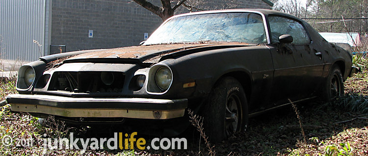 1974+Camaro+Z28+junkyard_ef5045010e5c8b0a96807c3d1dda643188ac6a92.jpg