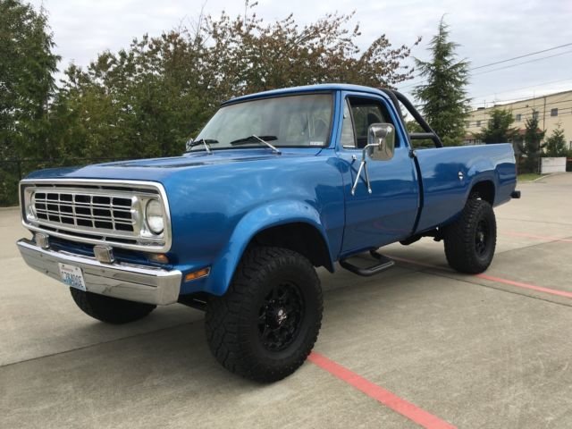 1976-dodge-power-wagon-w100-custom-truck-4x4-1.jpg