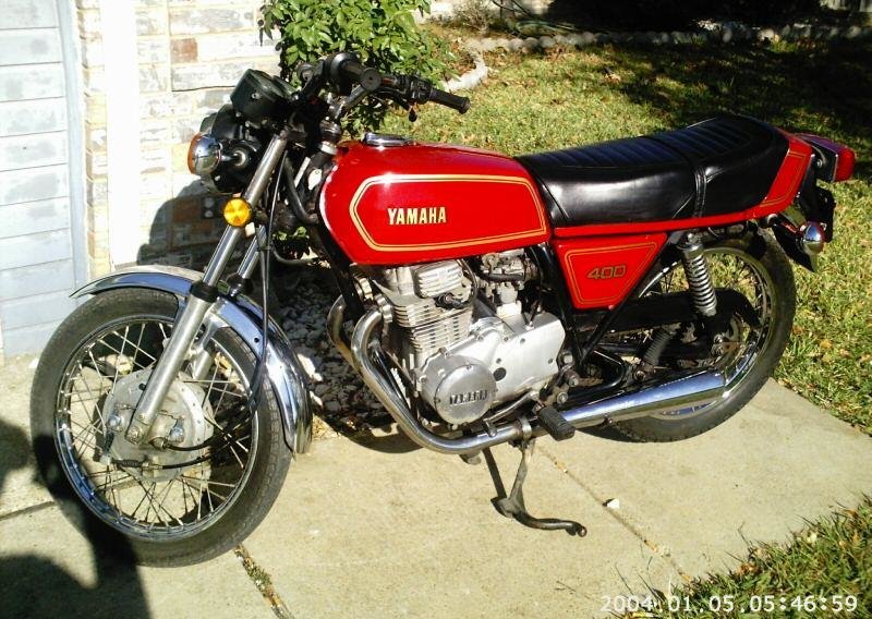 1977-Yamaha-XS400-Red-8179-4[1].jpg