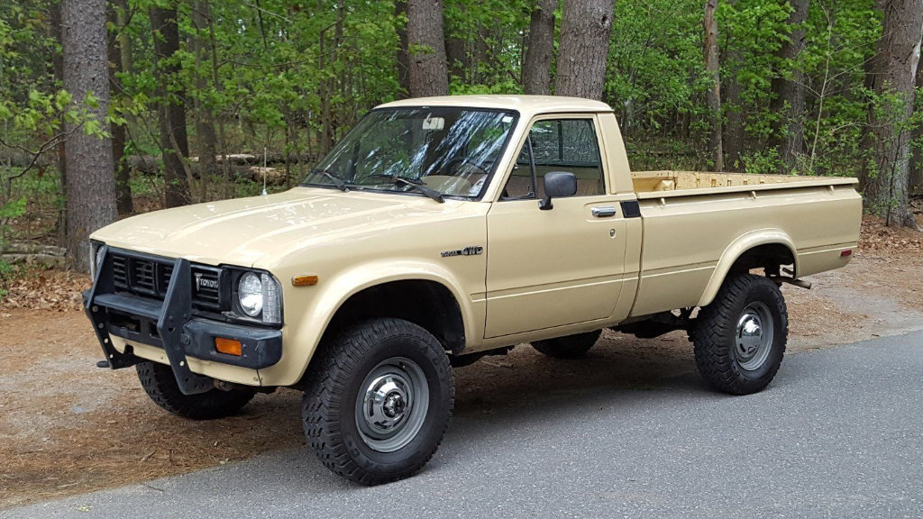 1980-Toyota-Hilux-Survivor.jpg