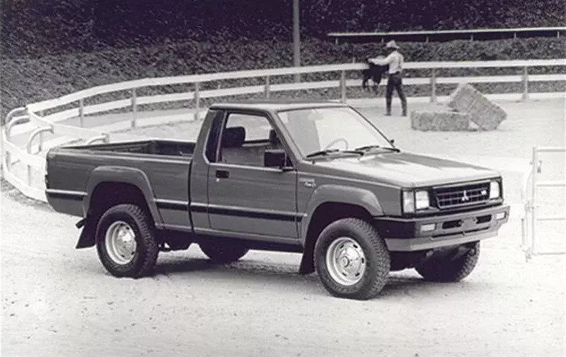 1986-mitsubishi-mighty-ma-2_800x0.jpg