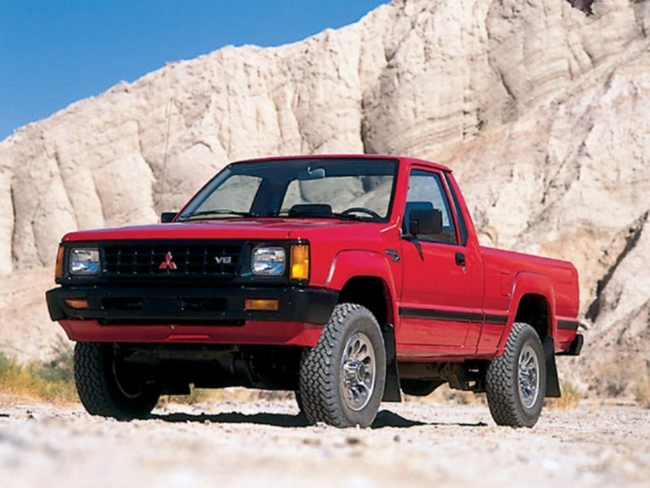 1986-mitsubishi-mighty-ma_1600x0w.jpg