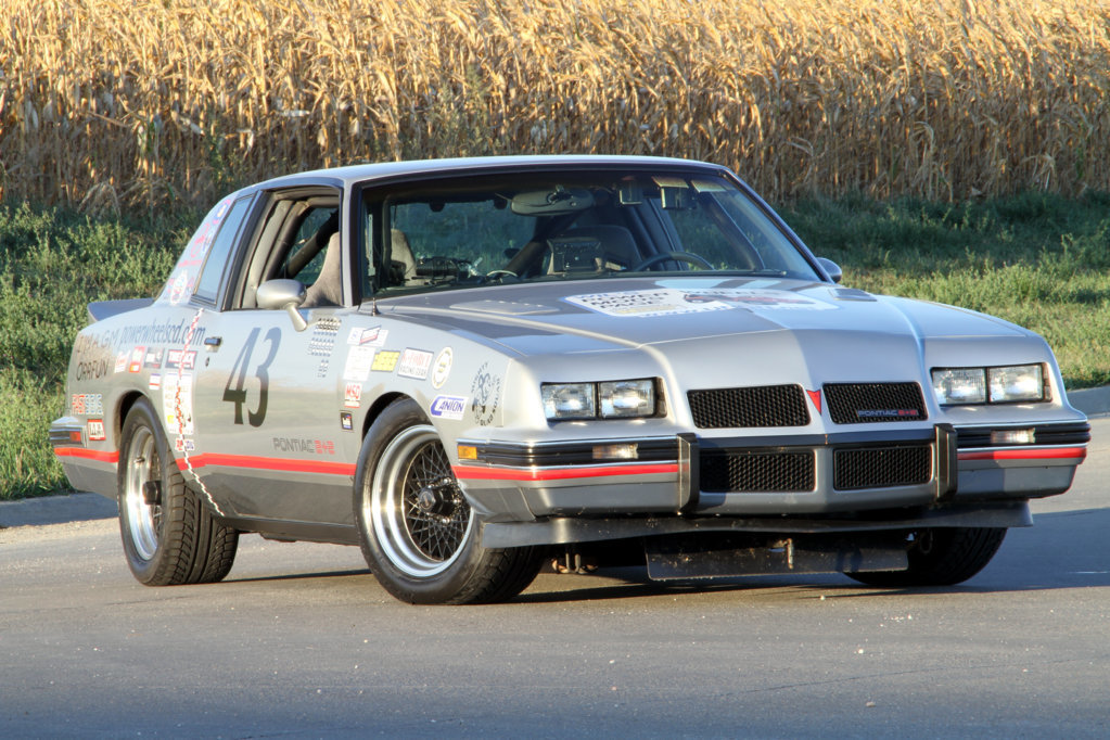 1986-pontiac-grand-prix-2-2-front.JPG_56de1e4fc16bfa89e65f633e9a88d36a19990e67.jpg