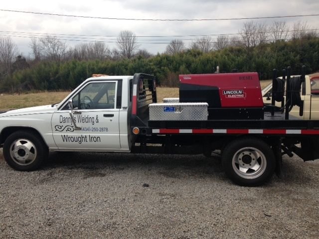 1986-toyota-dually-rare-welding-rig-86k-original-miles-22r-1.jpg