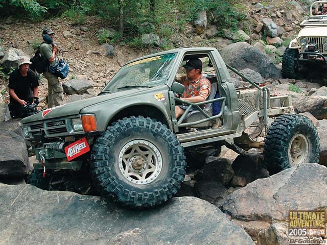 1986-toyota-truck-tires-axles-rust-1.jpg