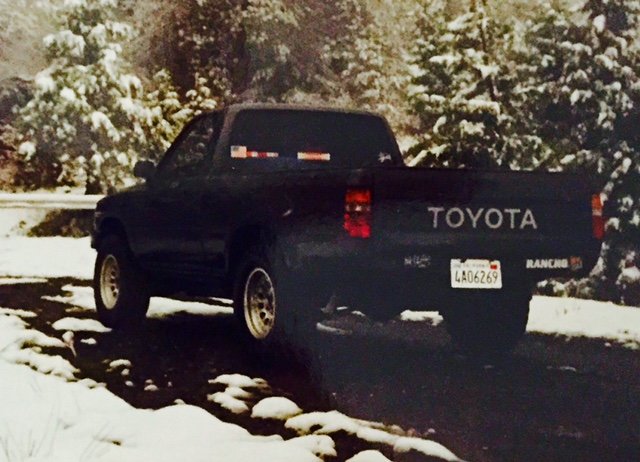 1990 Toyota Truck.jpg