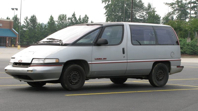 1992_Chevrolet_Lumina_Minivan_2975.jpg