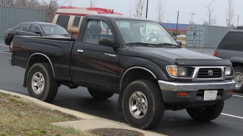 1995-1997_Toyota_Tacoma.jpg