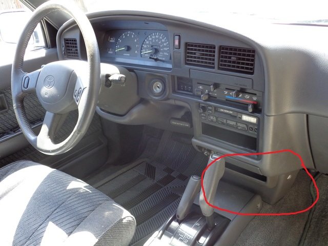 1995_toyota_pickup_2_dr_sr5_4wd_extended_cab_sb-pic-5317742172056904158-640x480.jpg