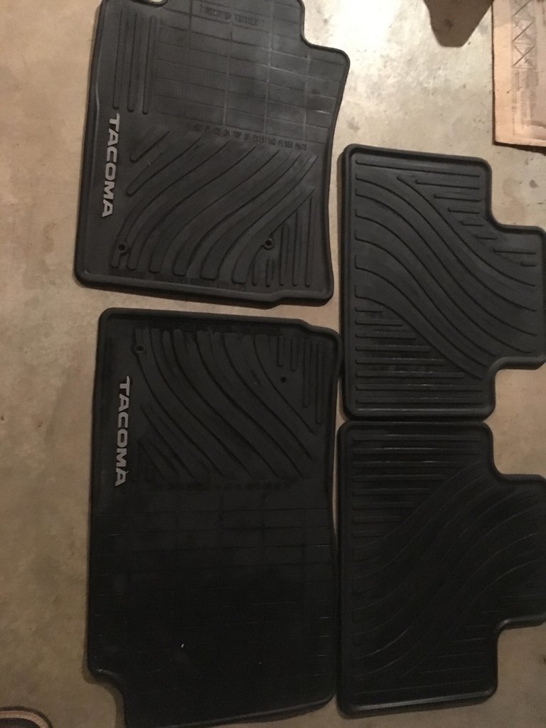 Fs 2005 2011 Toyota Tacoma Set Of 4 Oem Rubber Floor Mats