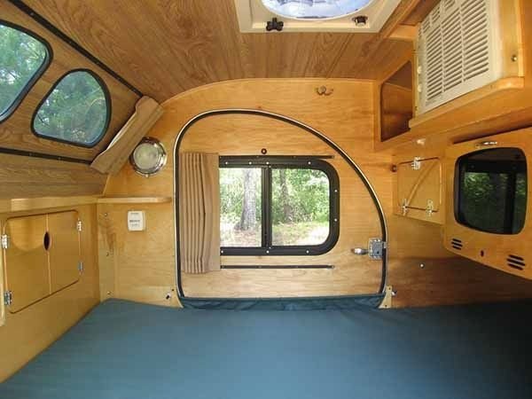 1e5609f124ada23ed8fc35b558b24f15--teardrop-trailer-interior-travel-trailer-interior.jpg