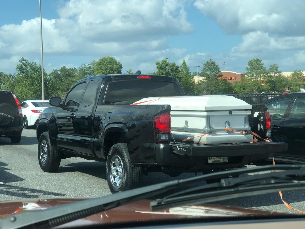 1hk5cc6rgj071.jpg