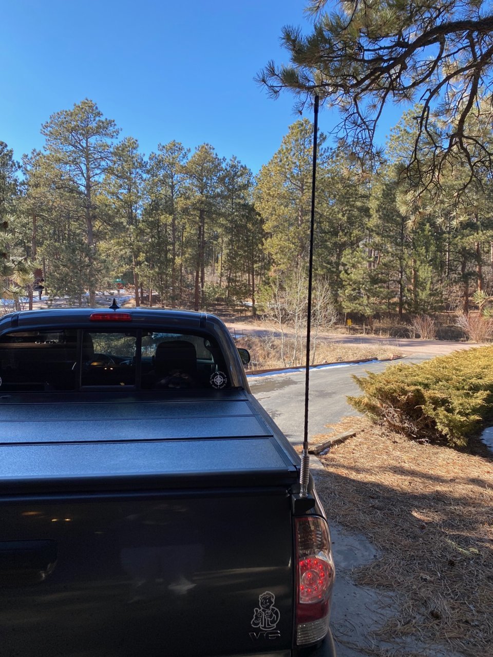 2. Rear Antenna.jpg