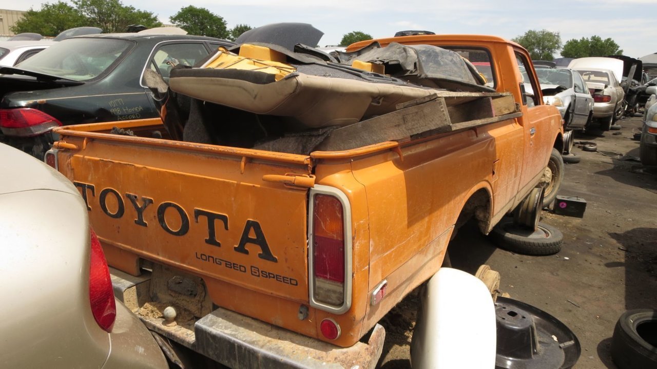 20-1978-toyota-hilux-in-colorado-junkyard-photo-by-murilee-m-1.jpg
