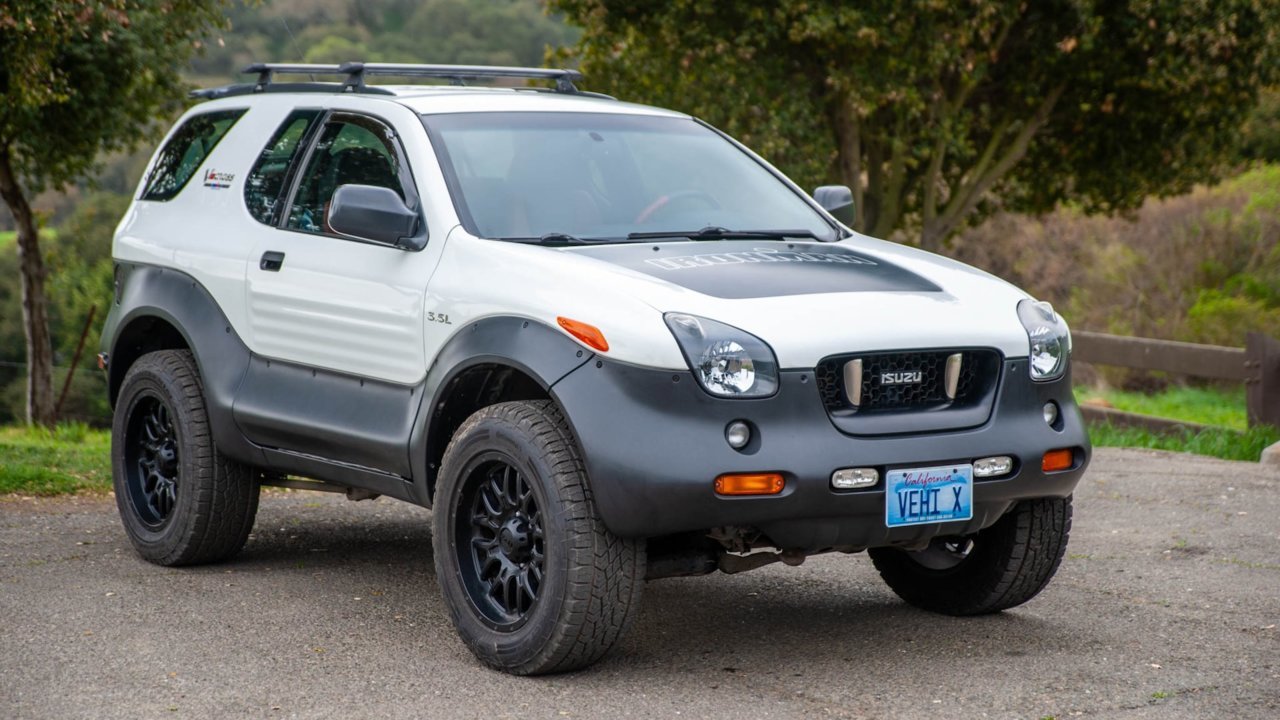 2000-Isuzu-VehiCROSS-10_163fd8cc96f5d68a7d7b36435358ca2b4511498c.jpg