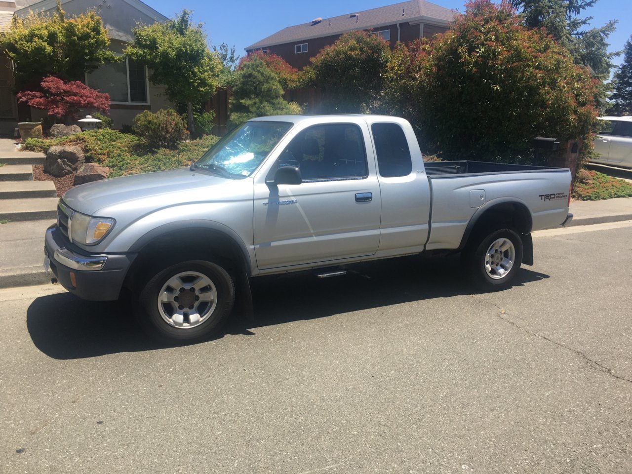 2000 Taco Prerunner SR5.jpg