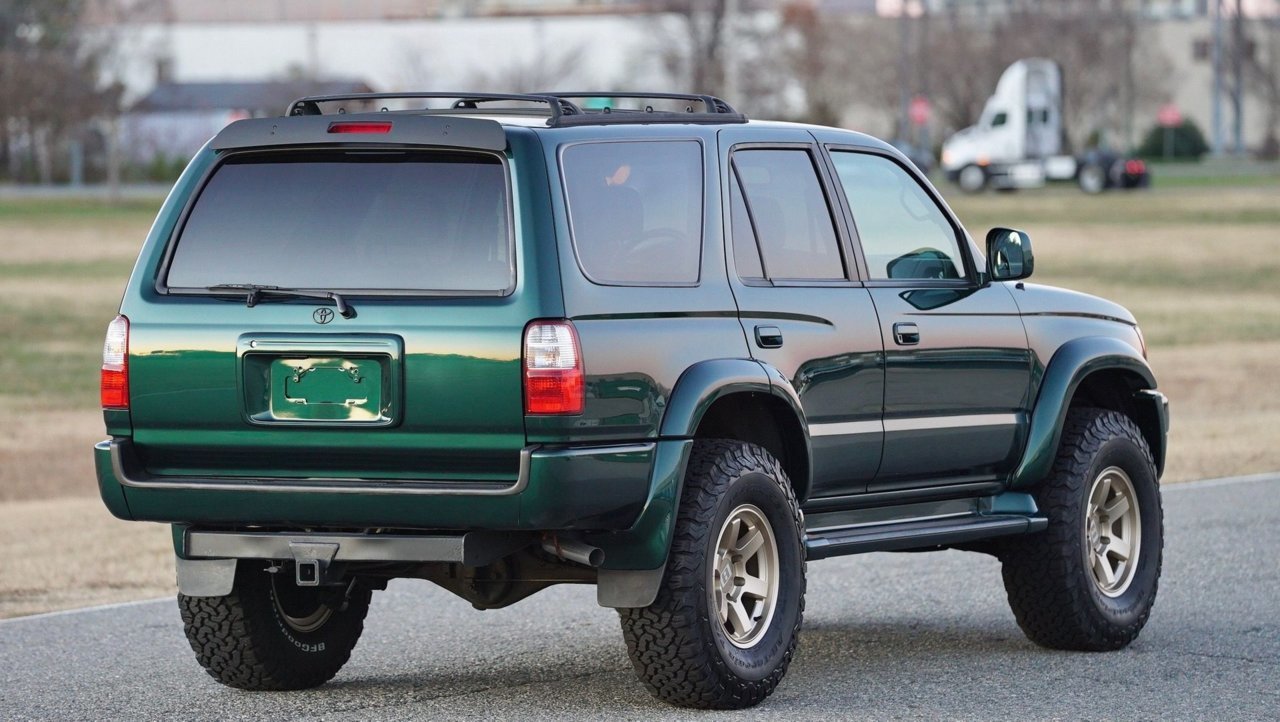 2000-toyota-4runner-4dr-limited-3-4l-auto-4wd (3).jpg