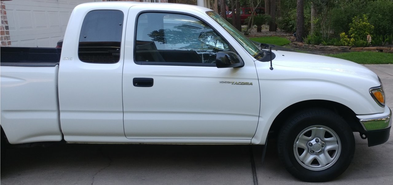 2001 Tacoma.jpg