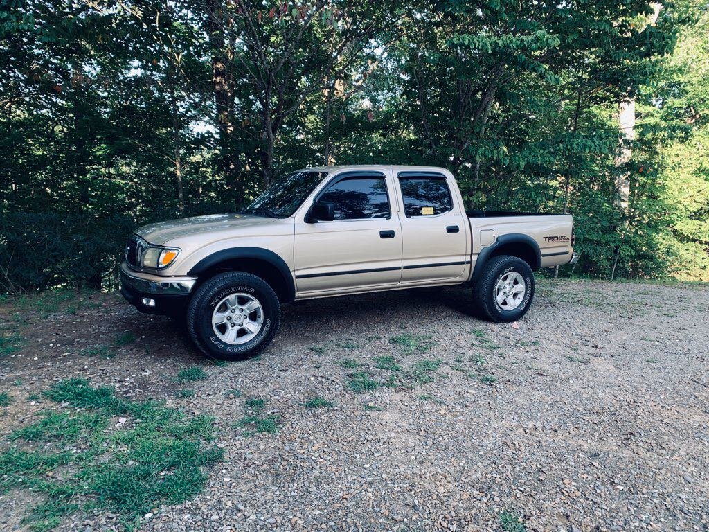 2001 Toyota Tacoma.jpg