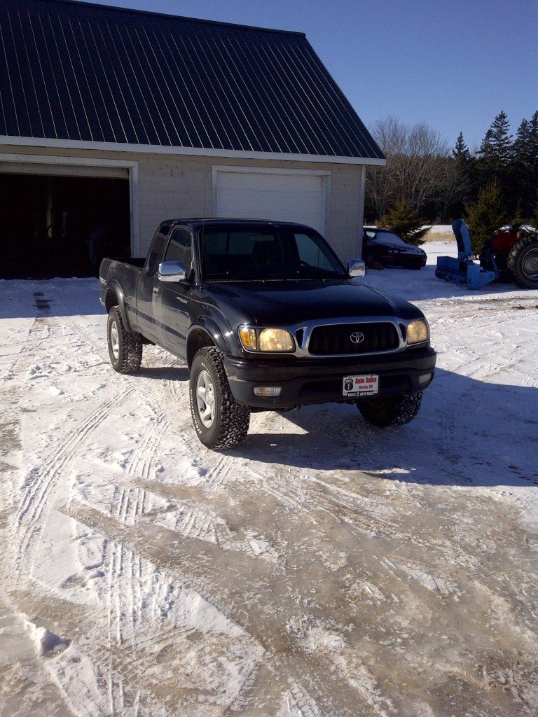 2001Tacoma_5ce3e9b5cba9f2b4dc998be2583deb88593556d5.jpg