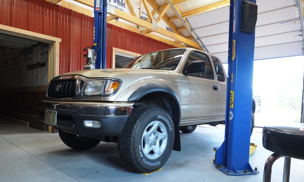2002 Tacoma Detailed May 2017 LF.jpg
