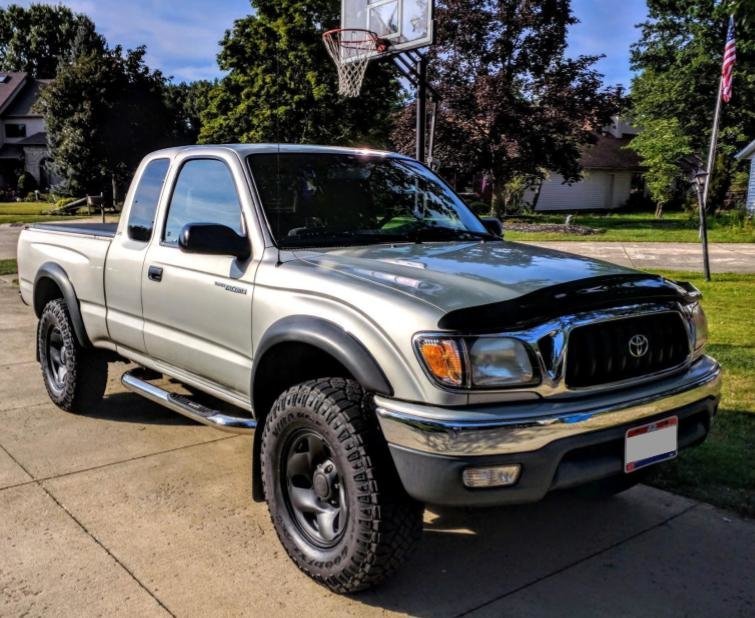 2002 Tacoma.jpg