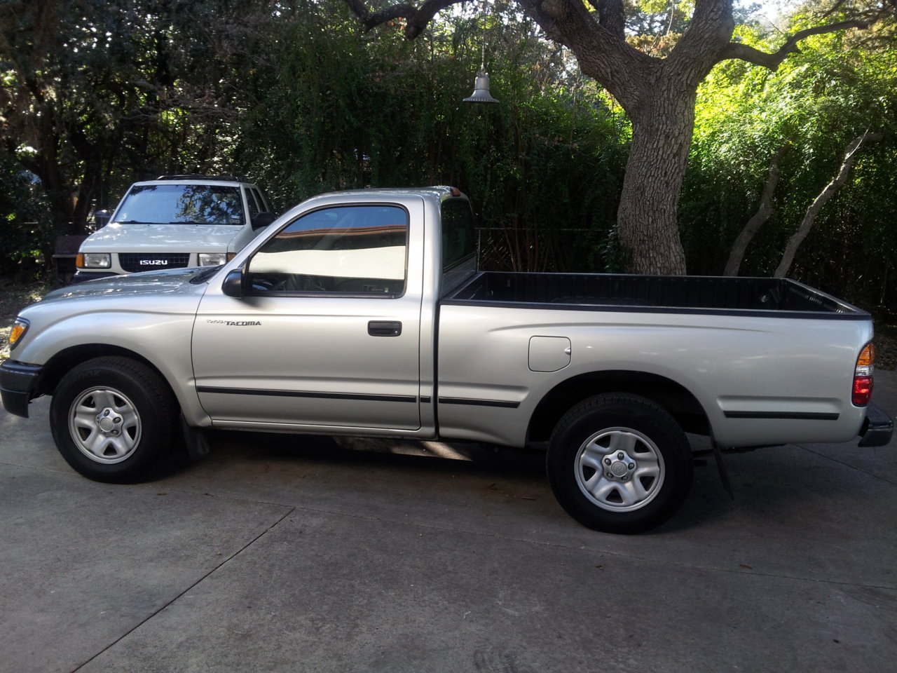 2004 Tacoma 2.4L Automatic A44D transmission.jpg