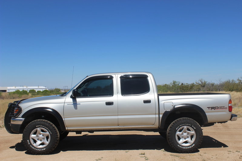 2004_toyota_tacoma-pic- (2).jpg