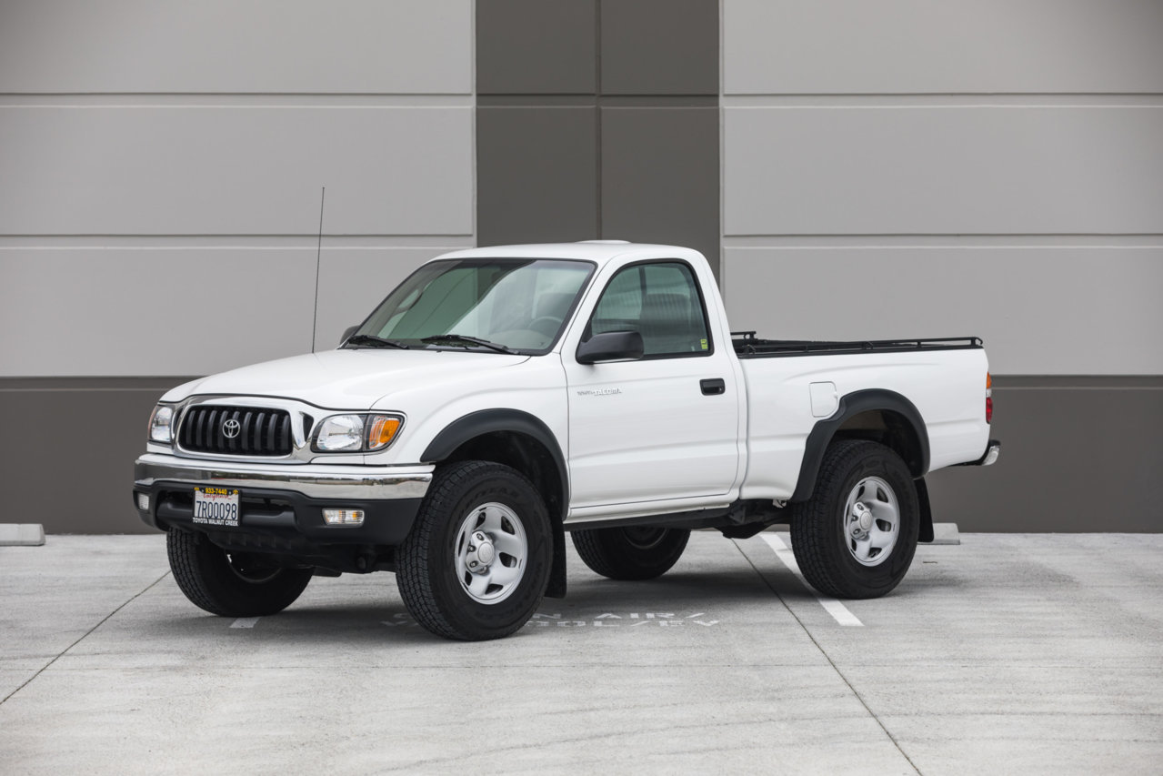 2004_toyota_tacoma_15525969832a3fe5D4_9698-4K.jpg