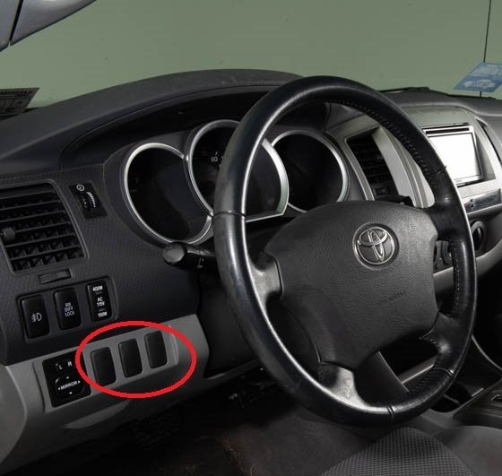2005-2014-toyota-tacoma-interior.jpg