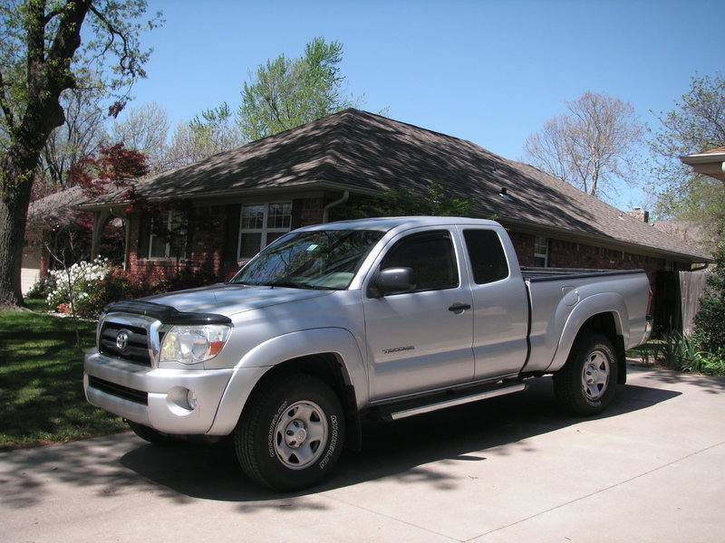 2005 Tacoma 001.jpg