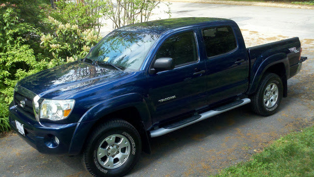 2006Tacoma-1_77b8d4d4596d7d9881a5ce2bd74f0b2c08e514ed.jpg