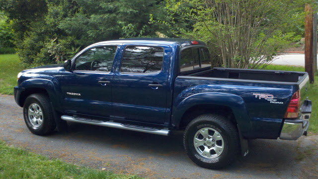 2006Tacoma-2_885dd28f7ec0e94f5df8ea85c8629995e529600e.jpg