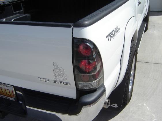 2006Tacoma7_a3f88855ac1b92ff45ee004e83ed0a24c4ba830e.jpg