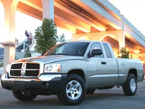 2007-dodge-dakota club cab-frontside_dtdke051.jpg