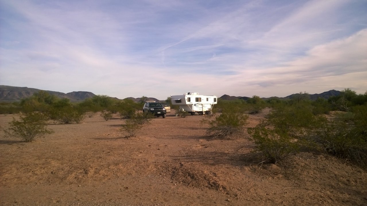 2007 T4r and 2008 trailmanor Gila Bend 2016.3.jpg