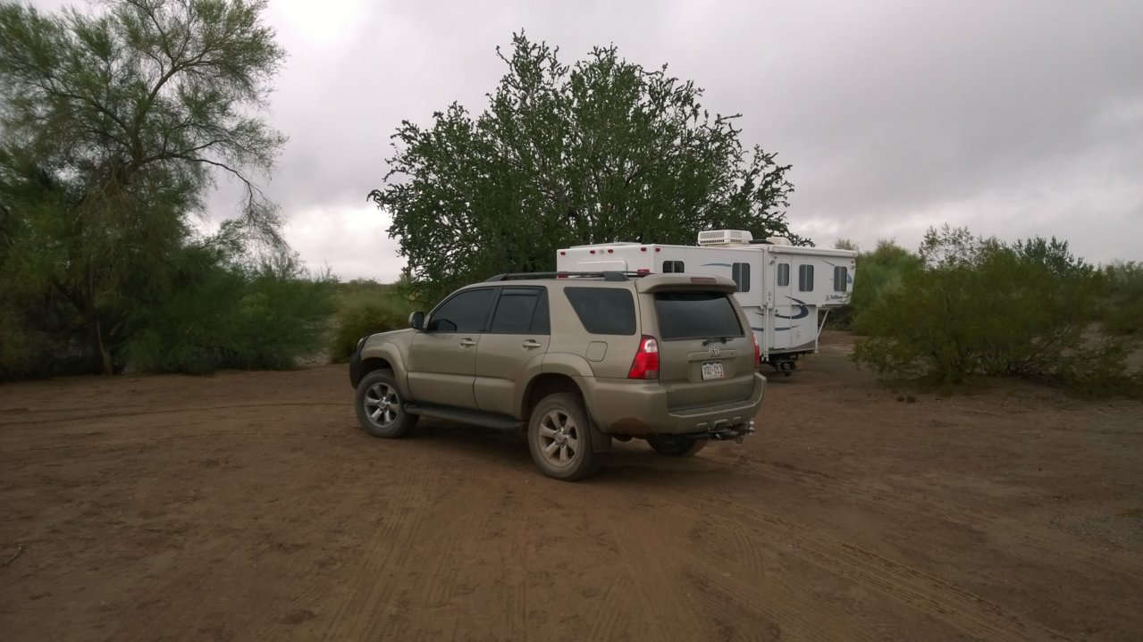 2007 T4r and 2008 trailmanor Gila Bend 2016.4.jpg