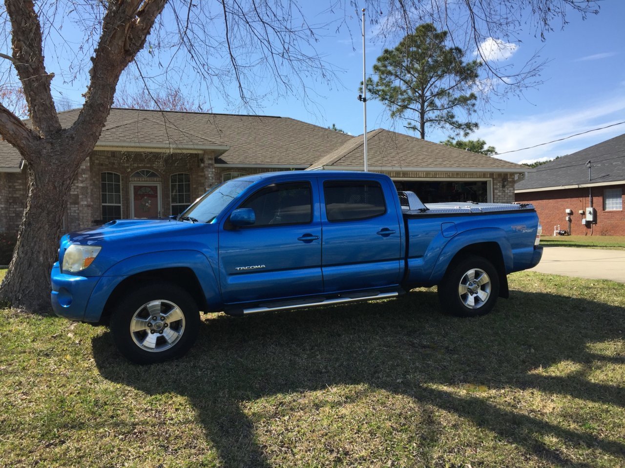 2007 Tacoma.jpg