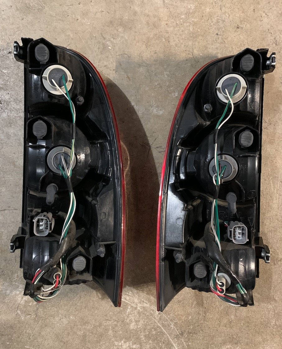 2007 Tacoma taillights back.jpg