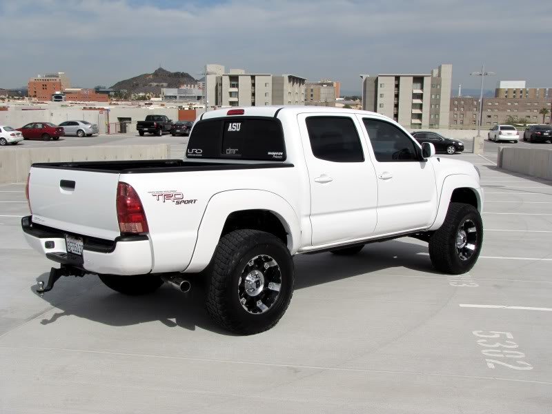 2007ToyotaTacomawhite001_4ea9e7bc3d916b6fa8df2ce1105bef0b5ccb540a.jpg