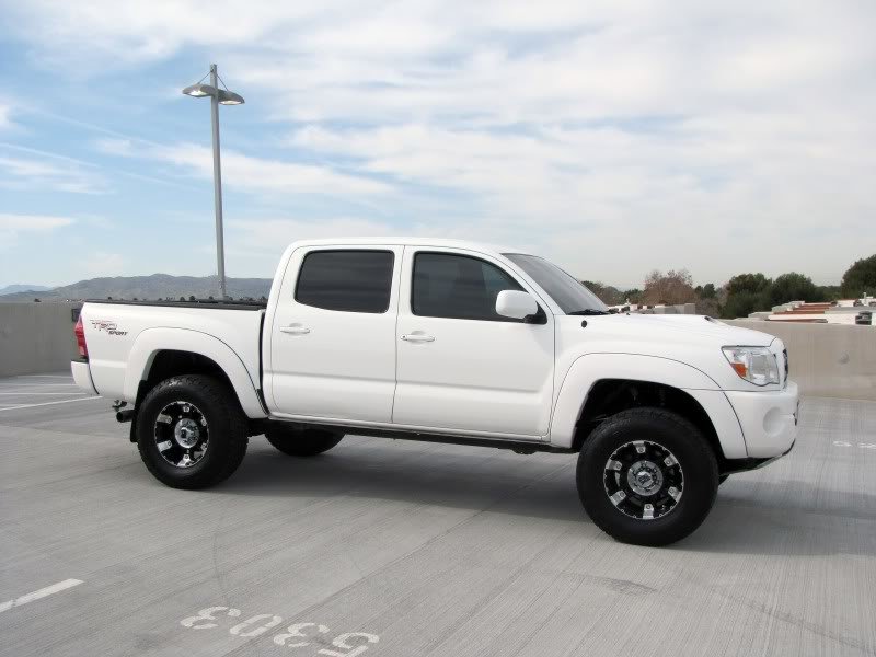 2007ToyotaTacomawhite013_5a0fd08be95a7a1a046bb0239ddc9382f1bb2fad.jpg