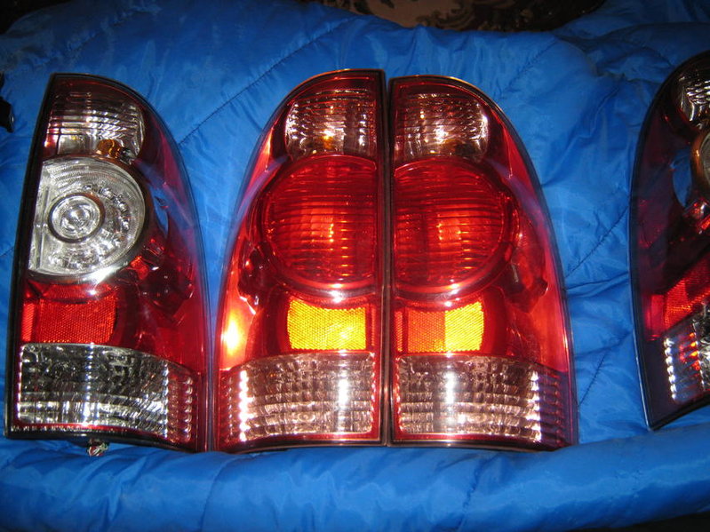 2008 tail lights.jpg