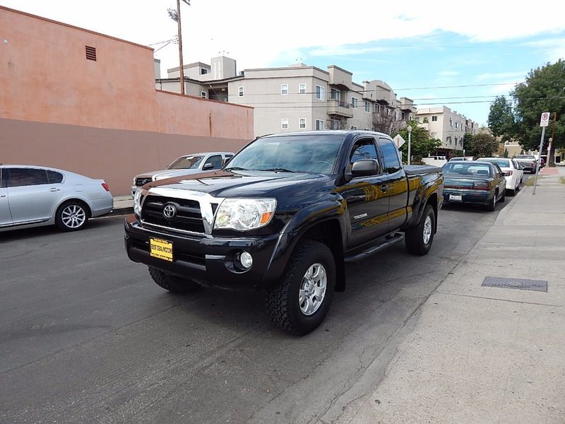 2008-Toyota-Tacoma-PreRunner-5TETU62N88Z552421-1359.jpg