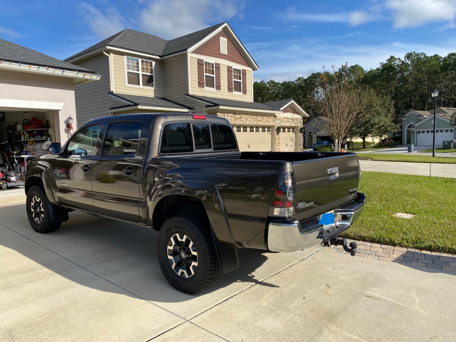 2009 cut mudflaps pic.jpg