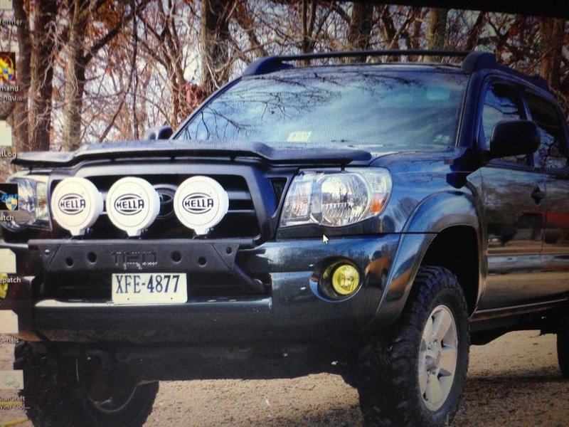 2009 Tacoma.jpg