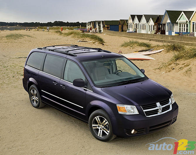 2010-grand-caravan-001.jpg