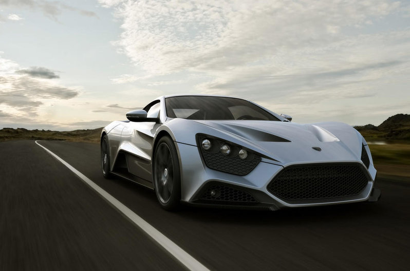 2010-zenvo-st1-road-in-motion.jpg
