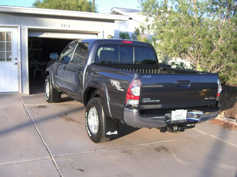 2010Tacoma002_81694cacd1539d26f53e019ae3f52b76e23ae168.jpg