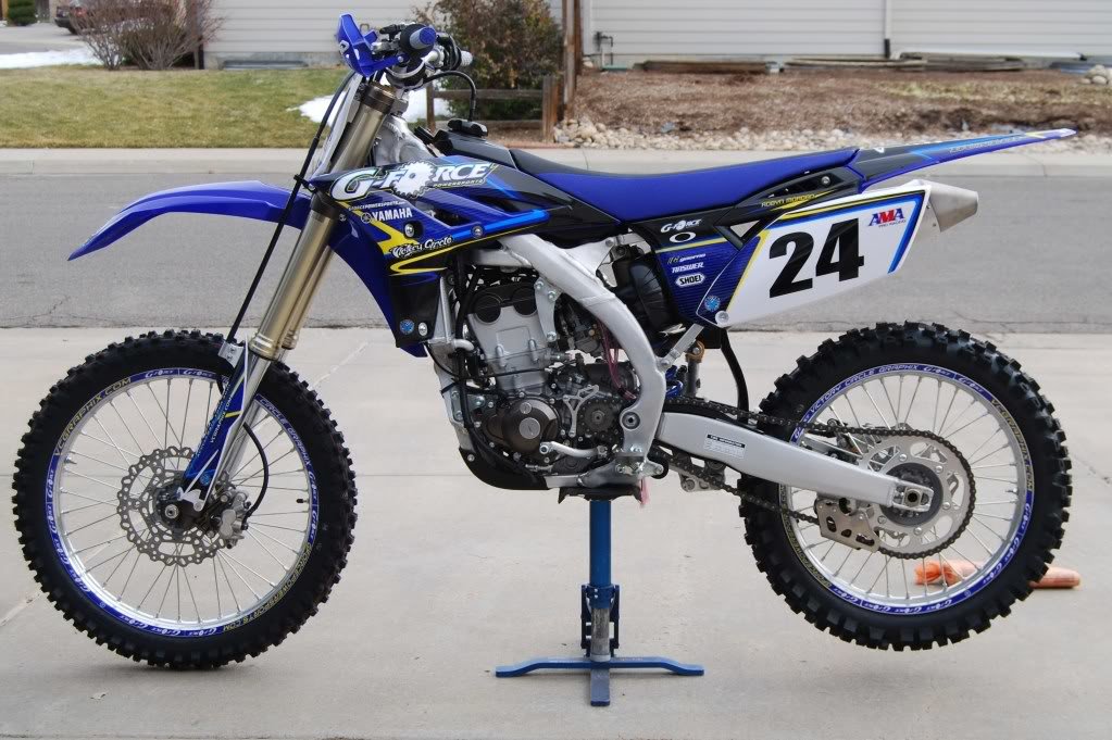 2010YZ250F001_626856216b188b19f37e3a105366d94053537931.jpg