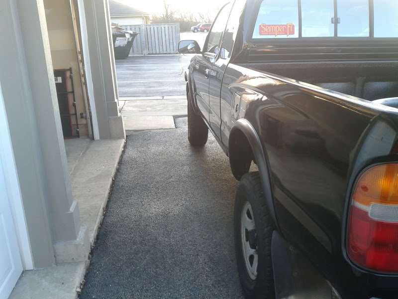 2011-12-24155720_f46f444d3ef8df537ee1c1d08149e44cd68c85a8.jpg